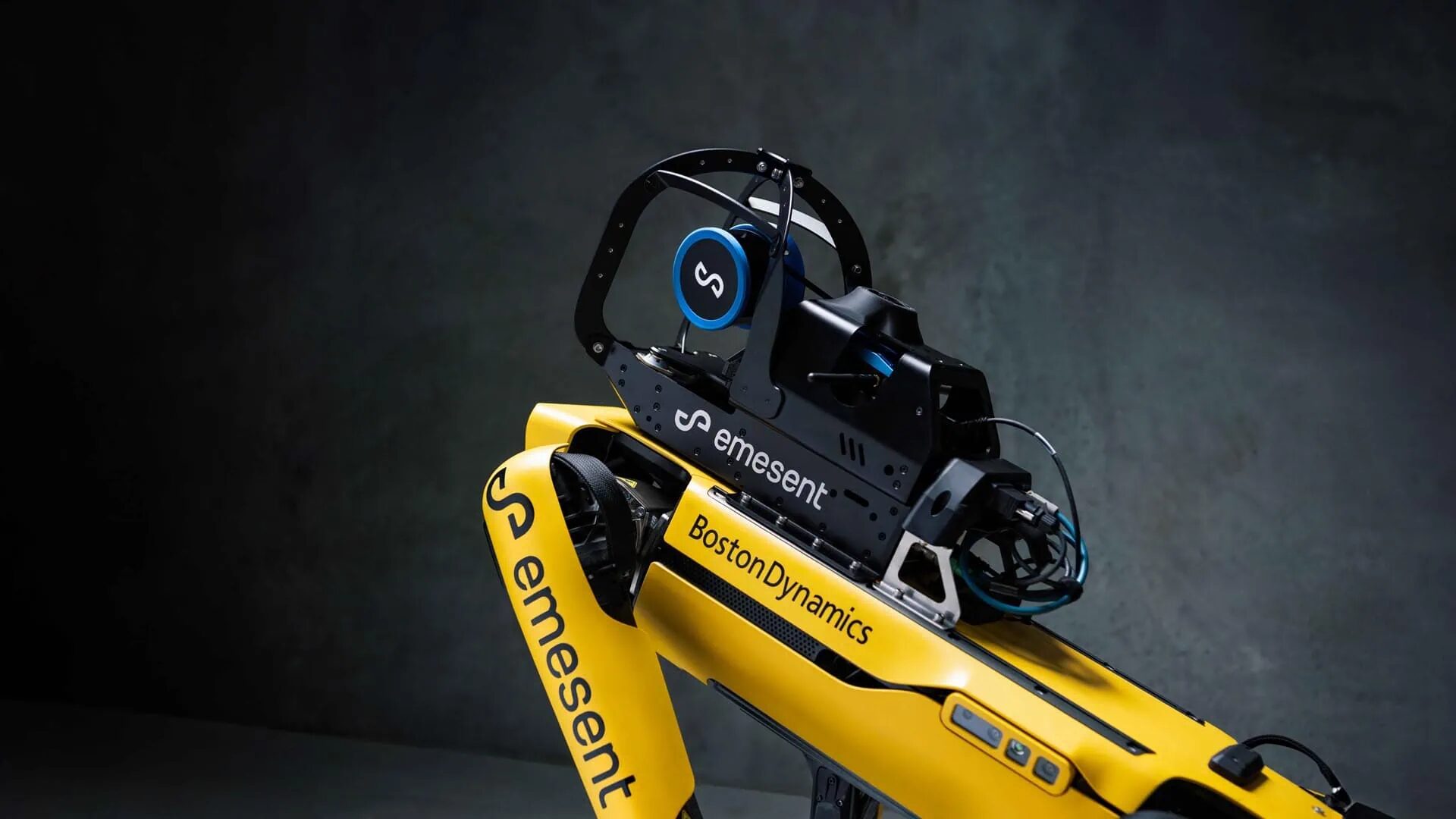 Hovermap ST-Xを四足歩行ロボットに搭載した構成