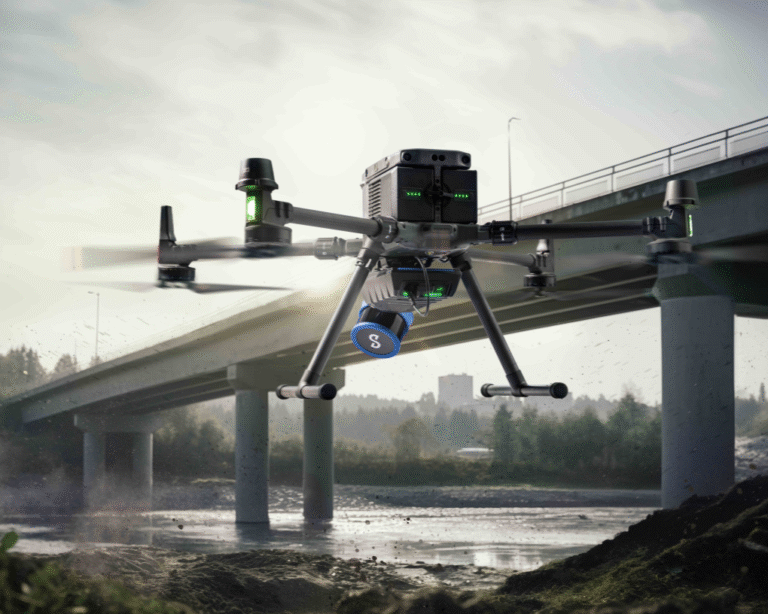 Hovermap ST-Xを搭載したドローンが橋梁下面へ接近している様子