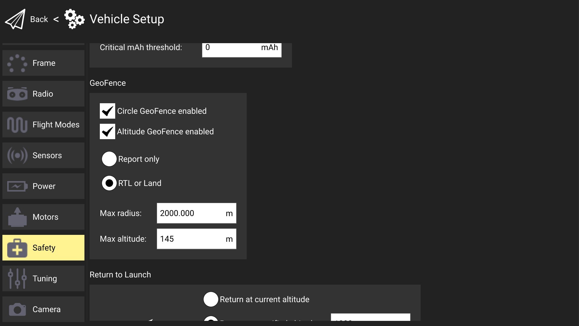 QGCの[Vehicle Setup]→[Safety]→[Geofence]設定画面